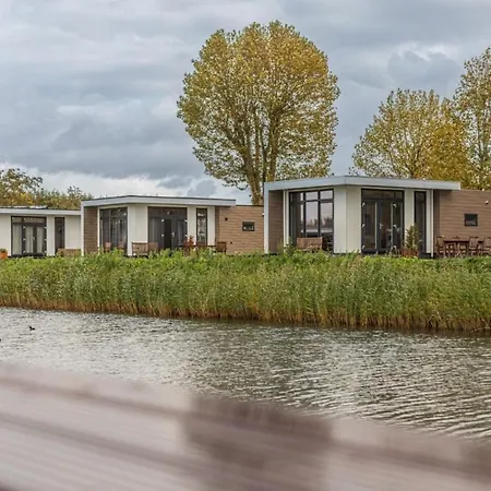 Cube Xl 73 I 4-persoons In Casa vacanze Zennewijnen