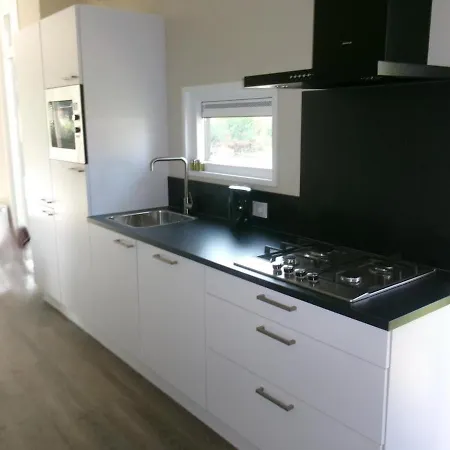 Cube Xl 73 I 4-persoons In Zennewijnen
