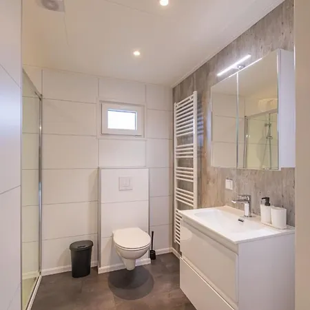 Cube Xl 73 I 4-persoons In Holiday home Zennewijnen